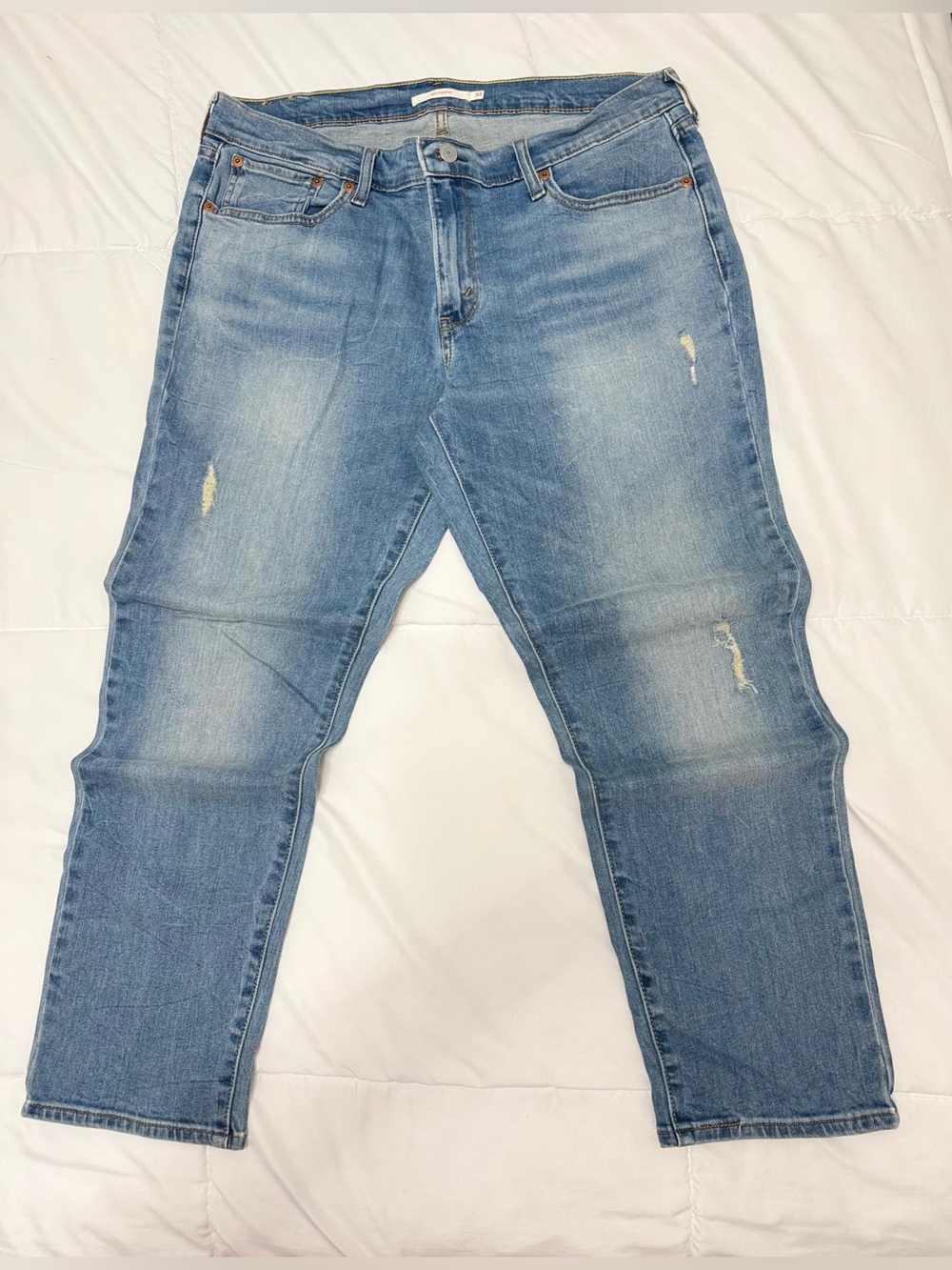 Levi’s Boyfriend Jeans Women’s Size 32 Light Wash
